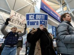 Exclusivo-ICE prendeu mais de 800 pessoas após dicas da agência de segurança aeroportuária dos EUA Yahoo news home