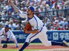Executivo do Long Island Ducks ‘animado’ com a entrada do polêmico ex-vencedor do Cy Young, Trevor Bauer, no clube O arremessador do Yokohama DeNA BayStars, Trevor Bauer, fazendo um arremesso durante um jogo de beisebol.