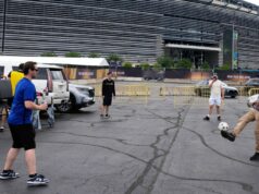 FIFA desbloqueia mais ingressos para a Copa do Mundo e adiciona novas categorias mais caras FIFA desbloqueia mais ingressos para a Copa do Mundo e adiciona novas categorias mais caras