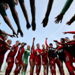 FIFA permite que seleção afegã de futebol feminino compita em eventos internacionais