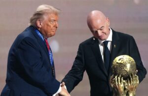 FIFA pode pedir a Trump que interrompa ataques do ICE durante a Copa do Mundo, diz relatório FIFA pode pedir a Trump que interrompa ataques do ICE durante a Copa do Mundo, diz relatório