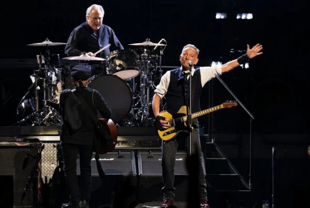 Fã de Bruce Springsteen que morreu em show em Portland Ben Colby, 51, de Hillsboro