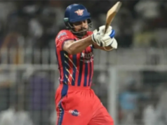 Faf du Plessis: As cenas de Choudhary me lembram MS Dhoni de antigamente Faf du Plessis: As cenas de Choudhary me lembram MS Dhoni de antigamente