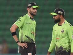 Fakhar Zaman perde recurso contra suspensão de 2 jogos por adulteração de bola no PSL Fakhar Zaman perde recurso contra suspensão de 2 jogos por adulteração de bola no PSL