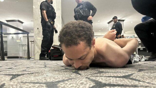 Fakta Pelaku Penembakan Jamuan Gedung Putih, Bawa Beragam Senjata hingga Disebut Sosok 'Jenius'
