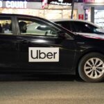 Uma visão geral de um carro Uber visto em Nova York, NY, em 16 de abril de 2025.