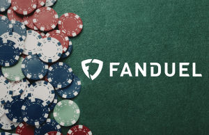 FanDuel aprovado para expansão da rede de pôquer multiestadual em Michigan FanDuel aprovado para expansão da rede de pôquer multiestadual no mercado de Michigan. Logotipo FanDuel na mesa de pôquer verde com fichas de cassino vermelhas, brancas e azuis, empilhadas em fundo de feltro