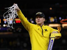 Fãs de Michigan se tornam virais com comemorações malucas nas ruas após a conquista do título Fãs de Michigan se tornam virais com comemorações malucas nas ruas após a conquista do título