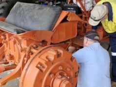 Feliz aniversário, ‘Champ’: desfile para marcar um marco importante para o icônico trator Feliz aniversário, 'Champ': desfile para marcar um marco importante para o icônico trator