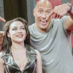 'Fighting With My Family' sendo desenvolvido em um musical de palco com produção de Stephen Merchant e Dwayne Johnson