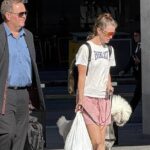 Tara Crabtree chega à Suprema Corte de Brisbane em Brisbane, quarta-feira, 15 de abril de 2026.