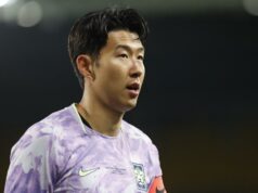 Filho sob escrutínio antes da Copa do Mundo da FIFA após problemas amistosos com a Coreia do Sul Filho sob escrutínio antes da Copa do Mundo da FIFA após problemas amistosos com a Coreia do Sul