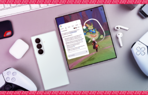 Firmware vazado revela uma proporção de aspecto 4:3 para Z Fold 8 Wide Uma pessoa abrindo o Samsung Galaxy Z Fold 7