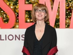 Freida McFadden nega usar IA para escrever livros após revelação de identidade Freida McFadden nega usar IA para escrever livros após revelação de identidade