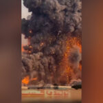 Fumaça e brasas vistas sobre Isfahan, no Irã, após ataque