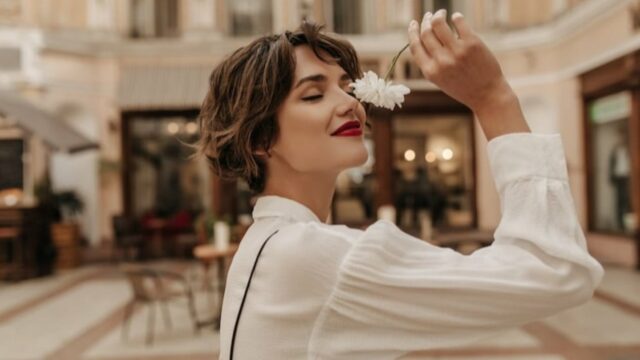 Gak Cuma Soal Materi, Begini 5 Cara Jadi 'Cewek Mahal' com Cara Sederhana
