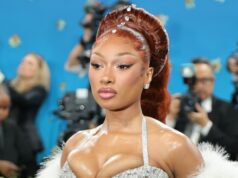 Garanhão de Megan Thee se recuperando após ser hospitalizado por exaustão, define ‘Moulin Rouge!’ Data de retorno Garanhão de Megan Thee se recuperando após ser hospitalizado por exaustão, define 'Moulin Rouge!' Data de retorno