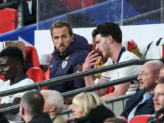 Gary Neville diz que está ‘arrasado’ porque um jogador do Arsenal não está no Man Utd Gary Neville diz que está ‘arrasado’ porque um jogador do Arsenal não está no Man Utd