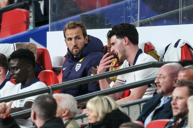 Gary Neville diz que está ‘arrasado’ porque um jogador do Arsenal não está no Man Utd
