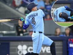 George Springer sofre fratura no dedo do pé no último revés por lesão dos Blue Jays George Springer, do Toronto Blue Jays, comete uma falta na bola no terceiro turno de um jogo contra o Minnesota Twins no Rogers Centre em 11 de abril de 2026 em Toronto, Ontário, Canadá. Springer deixou o jogo com uma fratura no dedão do pé esquerdo.