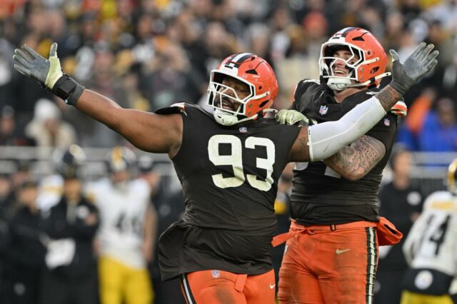 Os Giants estão contratando o veterano defensivo Shelby Harris.