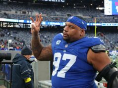 Giants trocam Dexter Lawrence para Bengals em sucesso de bilheteria da NFL O tackle defensivo do New York Giants, Dexter Lawrence II (97), acena para os fãs após derrotar o Dallas Cowboys.