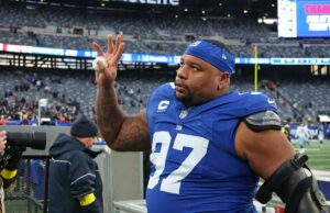 Giants trocam Dexter Lawrence para Bengals em sucesso de bilheteria da NFL O tackle defensivo do New York Giants, Dexter Lawrence II (97), acena para os fãs após derrotar o Dallas Cowboys.
