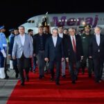 Guerra do Irã ao vivo: FM de Teerã em Islamabad; EUA dizem que enviados viajarão para negociações