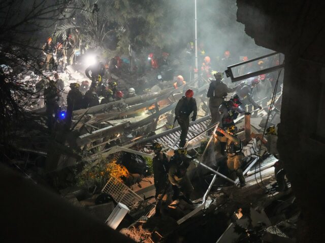 Guerra do Irã ao vivo: Teerã rejeita o prazo de terça-feira de Trump no Estreito de Ormuz
