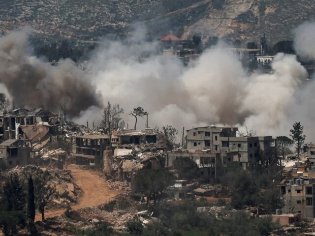 Guerra do Irã ao vivo: Trump analisa plano de paz; ONU pede reabertura de Hormuz
