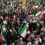 Guerra do Irã ao vivo: Trump exorta Teerã a ‘simplesmente desistir’, à medida que os preços do petróleo sobem