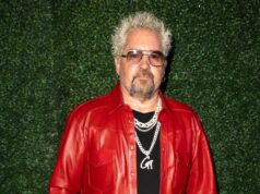 Guy Fieri diz que os competidores sofrem de TEPT no ‘Torneio dos Campeões’ guy fieri