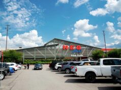 Heb confirma a morte de um trabalhador do armazém. aqui está o que sabemos. Yahoo news home