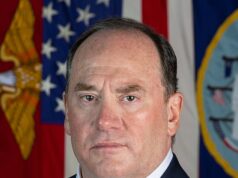 Hegseth demite o secretário da Marinha em meio ao conflito contínuo de Trump com o Irã como outro departamento oficial de alto nível John C. Phelan, chefe da Marinha dos EUA, renunciou ao cargo na tarde de quarta-feira