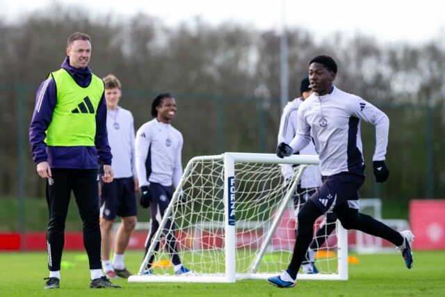 Hiato de 24 dias do Man Utd: Jonny Evans explica Hiato de 24 dias do Man Utd: Jonny Evans explica por que o elenco completo permanece afiado como sempre antes da partida com o Leeds