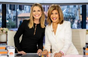 Hoda Kotb e Savannah Guthrie se reunirão no TODAY Anchor Desk, substituindo Craig Melvin nas férias Hoda Kotb e Savannah Guthrie se reunirão no TODAY Anchor Desk, substituindo Craig Melvin nas férias
