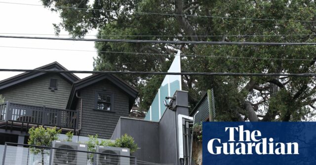 Homem do Texas acusado de jogar coquetel molotov na casa de Sam Altman é acusado
