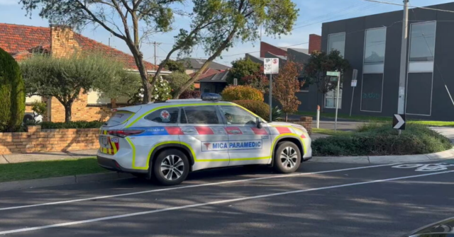 O esfaqueamento ocorreu na Broadway, em Reservoir, por volta das 11h.