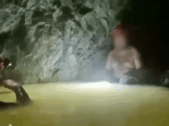 Homem resgatado após duas semanas preso em mina desabada no México Homem resgatado após duas semanas preso em mina desabada no México