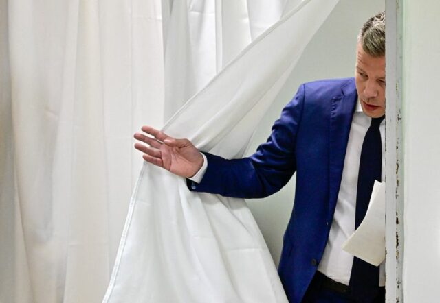 Húngaros votam em eleições que podem derrotar Orbán, abalar a Yahoo news home