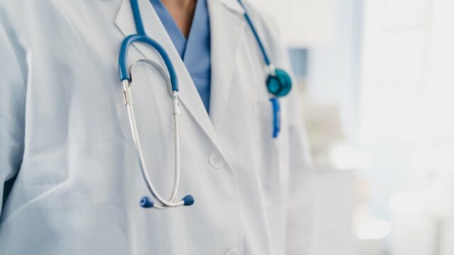 IA pode raciocinar como um médico, diz estudo
