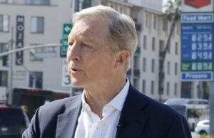 IATSE apoia Tom Steyer na corrida para governador da Califórnia (EXCLUSIVO) IATSE apoia Tom Steyer na corrida para governador da Califórnia (EXCLUSIVO)