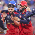 IPL 2026: A batida explosiva de Sherfane Rutherford em vão quando o RCB venceu por 18 corridas atrás