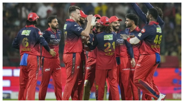 IPL 2026: CSK lutando em 109 por 6 em 10 IPL 2026: CSK lutando em 109 por 6 em 10 saldos perseguindo a meta de 250 do RCB