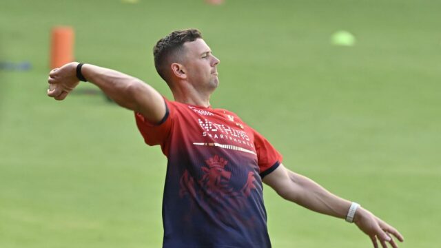 IPL 2026: Josh Hazlewood começa pelo RCB contra RR
