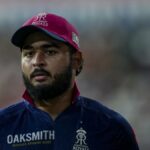 IPL 2026: Riyan Parag multou 25 por cento das taxas da partida por vaporizar dentro do vestiário