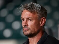 ISL 2025-26: Ashley Westwood, o mago do Bengaluru FC, vê magia semelhante no Kerala Blasters lightbox-info