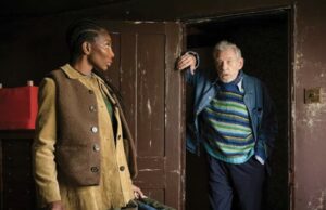 Ian McKellen está em sua melhor forma na comédia dramática do mundo da arte ‘The Christophers’ Ian McKellen está em sua melhor forma na comédia dramática do mundo da arte 'The Christophers'
