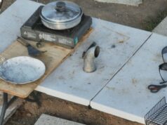 Imagens aéreas fornecem a visão mais próxima do esconderijo de Dezi Freeman Novas fotos do esconderijo de Dezi Freeman no interior dão uma nova visão sobre a vida que o duplo assassino da polícia vivia em fuga.