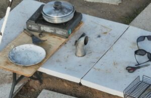 Imagens aéreas fornecem a visão mais próxima do esconderijo de Dezi Freeman Novas fotos do esconderijo de Dezi Freeman no interior dão uma nova visão sobre a vida que o duplo assassino da polícia vivia em fuga.